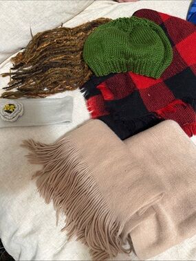 Scarf Lot